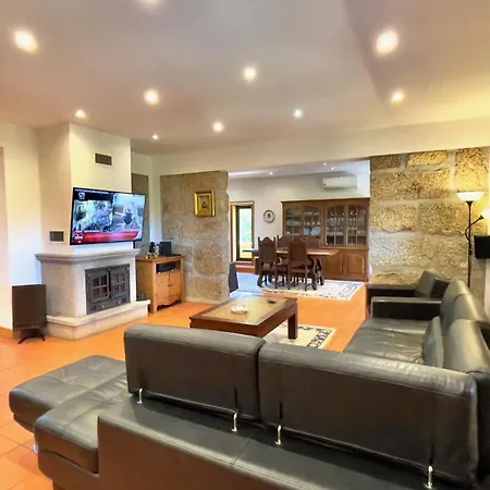 Amarela بينافيل