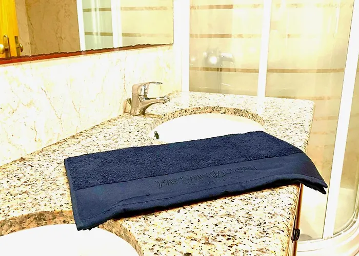 Amarela Villa Penafiel